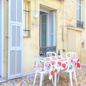 Apartment Large 2br Sunny 20 Meter Terrace Parking Shops